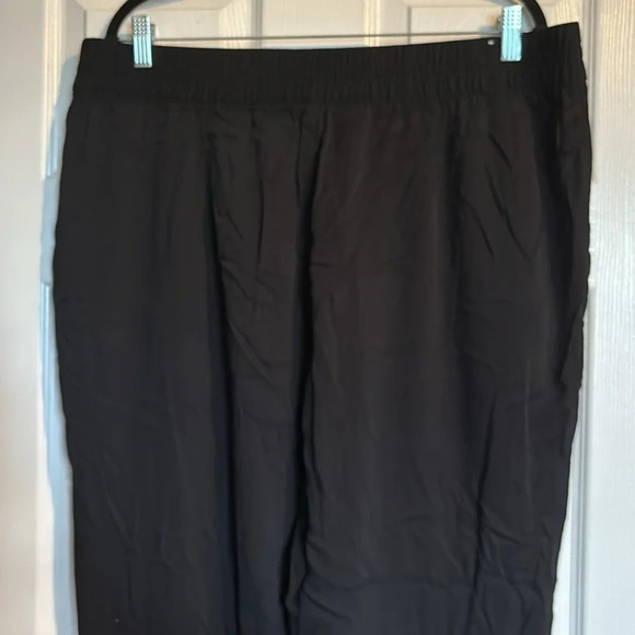 Jessica Simpson women’s black elastic waist slacks size XL - Picture 6 of 9